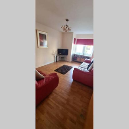 Lovely 2 Bed Apartment Close To Aberdeen Beach! Exterior foto