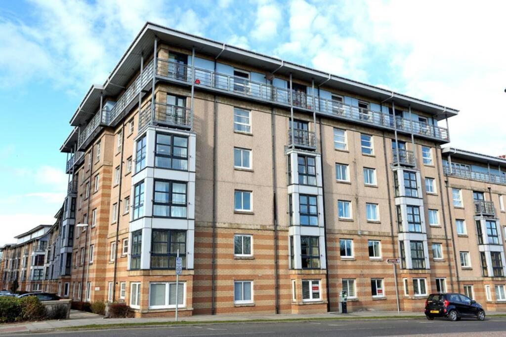 Lovely 2 Bed Apartment Close To Aberdeen Beach! Exterior foto